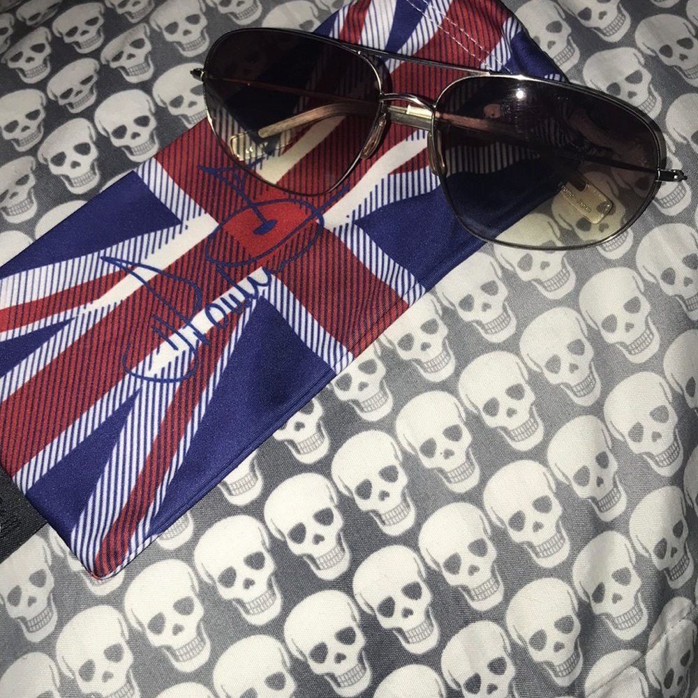 Oakley x Paul Smith sunglasses 🕶 ‼️PRICE DROP‼️